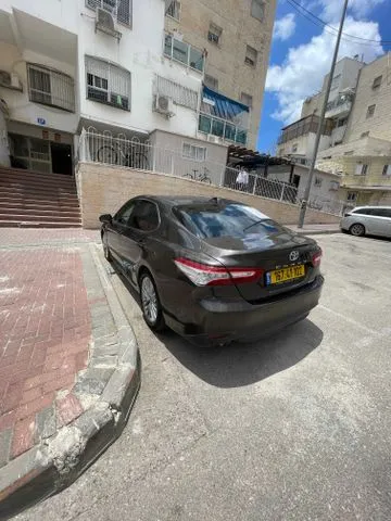 טויוטה CAMRY HYBRID 2020 - תמונה 2 מתוך מודעת מכירה של הרכב הזה