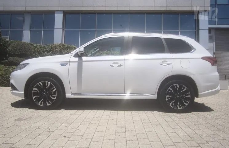 מיצובישי OUTLANDER PHEV 2018 - תמונה 3 מתוך מודעת מכירה של הרכב הזה