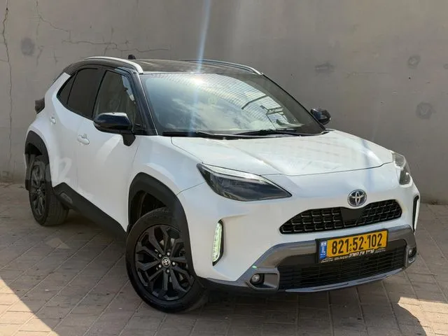 טויוטה YARIS CROSS HSD 2022 - תמונה 2 מתוך מודעת מכירה של הרכב הזה