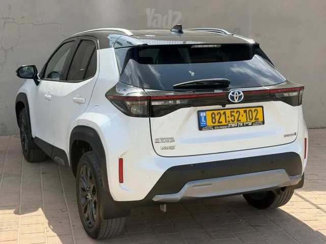 טויוטה YARIS CROSS HSD 2022 - תמונה 3 מתוך מודעת מכירה של הרכב הזה