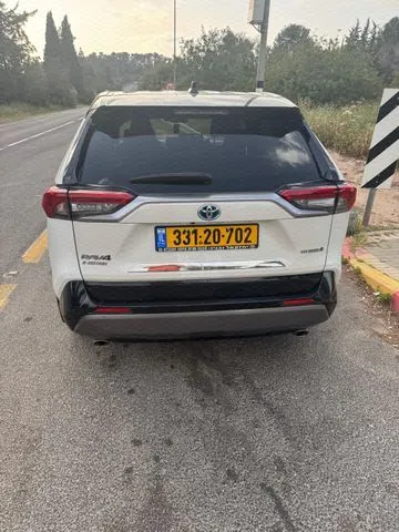 טויוטה RAV 4 HYBRID 2021 - תמונה 6 מתוך מודעת מכירה של הרכב הזה