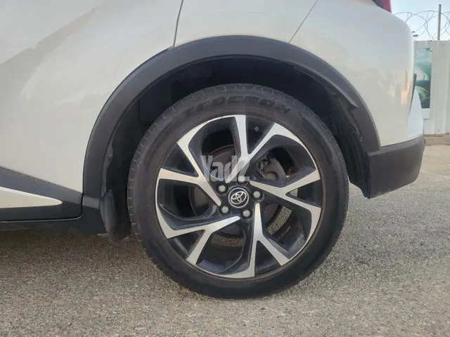 טויוטה C-HR HYBRID 2017 - תמונה 3 מתוך מודעת מכירה של הרכב הזה