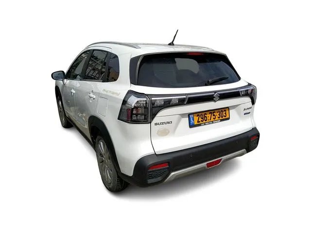 סוזוקי S-CROSS 2023 - תמונה 3 מתוך מודעת מכירה של הרכב הזה