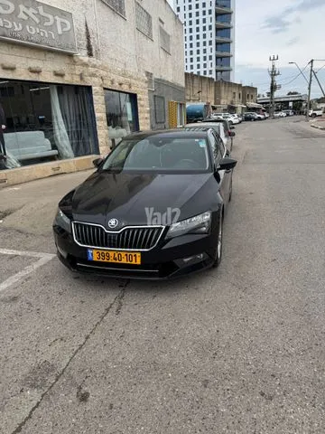 סקודה SUPERB 2018 - תמונה 3 מתוך מודעת מכירה של הרכב הזה