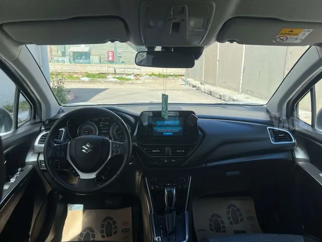 סוזוקי S-CROSS 2023 - תמונה 2 מתוך מודעת מכירה של הרכב הזה