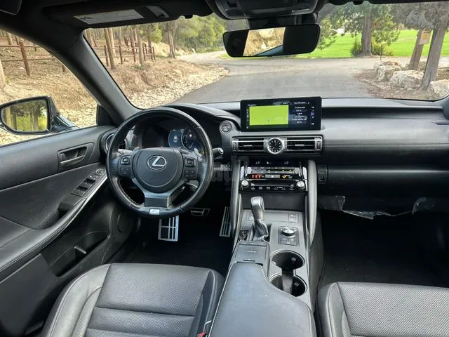 לקסוס LEXUS IS300 2022 - תמונה 2 מתוך מודעת מכירה של הרכב הזה