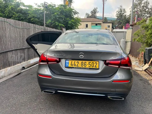 מרצדס בנץ A250 E 2021 - תמונה 5 מתוך מודעת מכירה של הרכב הזה