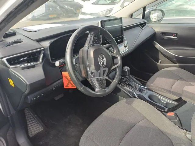 טויוטה COROLLA SDN HSD 2023 - תמונה 2 מתוך מודעת מכירה של הרכב הזה