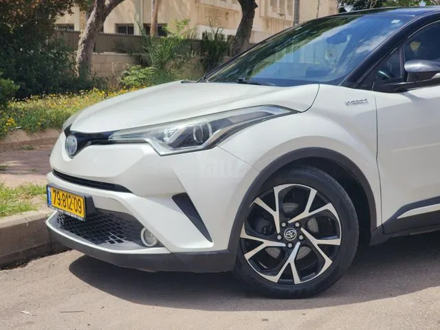 טויוטה C-HR HYBRID 2017 - תמונה 6 מתוך מודעת מכירה של הרכב הזה