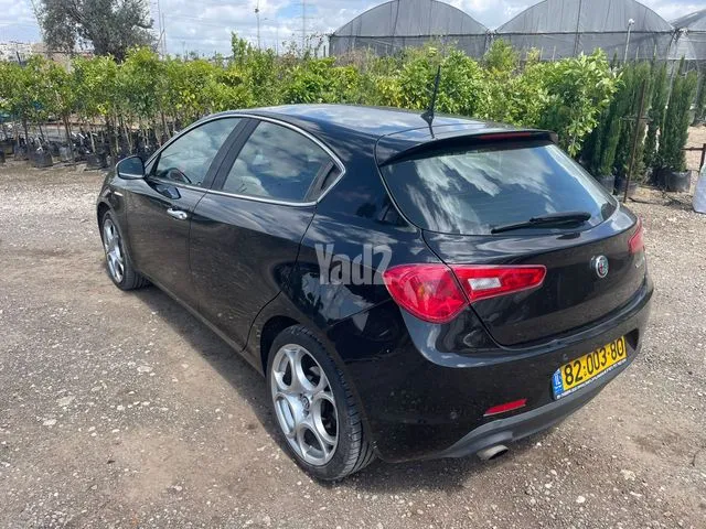 אלפא רומיאו ALFA GIULIETTA 2017 - תמונה 3 מתוך מודעת מכירה של הרכב הזה