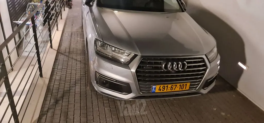 אאודי Q7 E-TRON 2018 - תמונה 3 מתוך מודעת מכירה של הרכב הזה