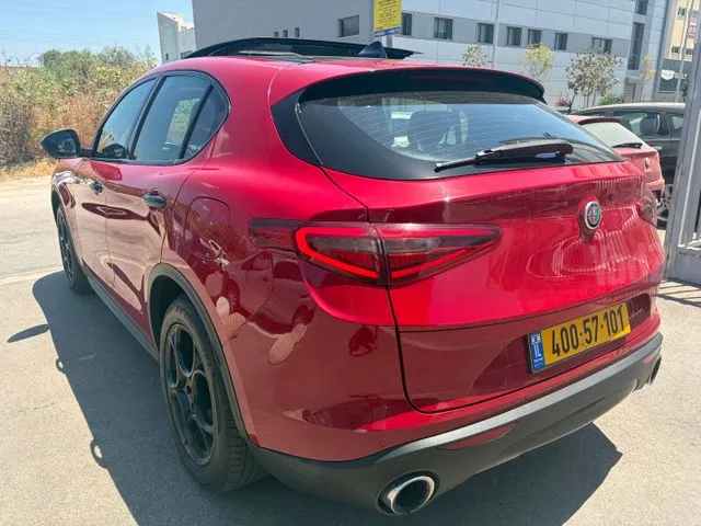 אלפא רומיאו STELVIO 2018 - תמונה 2 מתוך מודעת מכירה של הרכב הזה