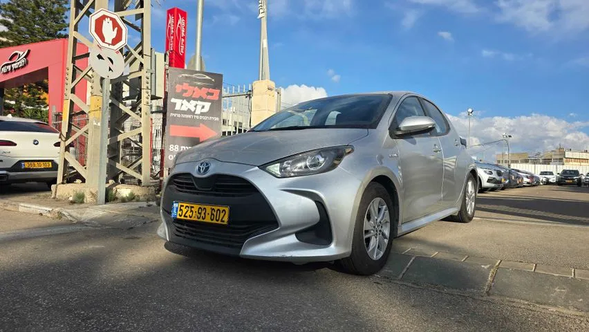 טויוטה YARIS HYBRID 2021 - תמונה 1 מתוך מודעת מכירה של הרכב הזה