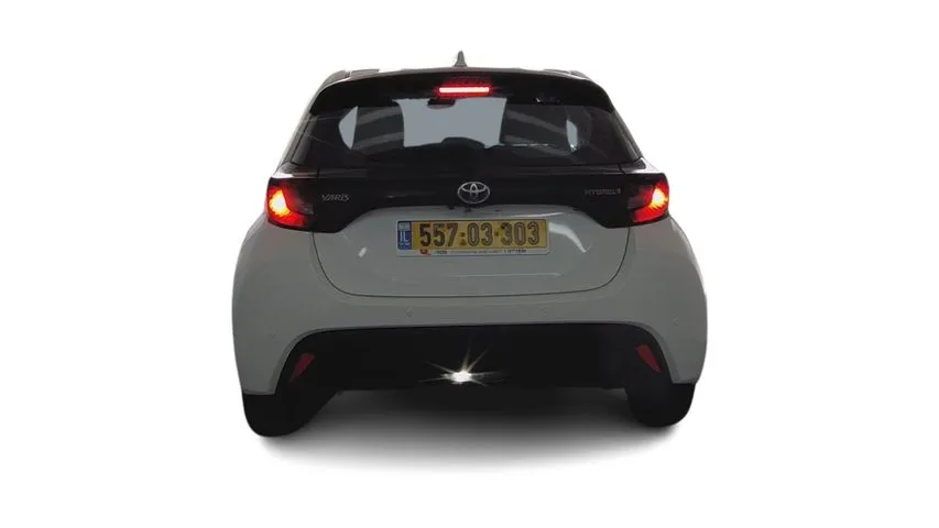 טויוטה YARIS HYBRID 2023 - תמונה 6 מתוך מודעת מכירה של הרכב הזה