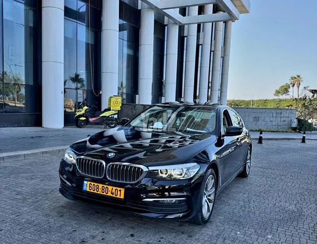 ב מ וו 530E IPERFORMAN 2020 - תמונה 4 מתוך מודעת מכירה של הרכב הזה