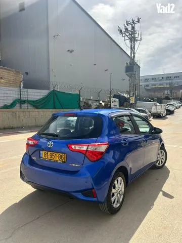 טויוטה YARIS HYBRID 2017 - תמונה 3 מתוך מודעת מכירה של הרכב הזה