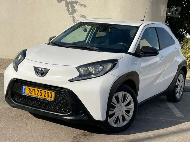 טויוטה AYGO X 2023 - תמונה 1 מתוך מודעת מכירה של הרכב הזה