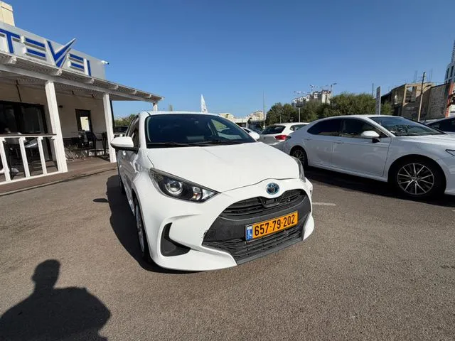טויוטה YARIS 2021 - תמונה 3 מתוך מודעת מכירה של הרכב הזה