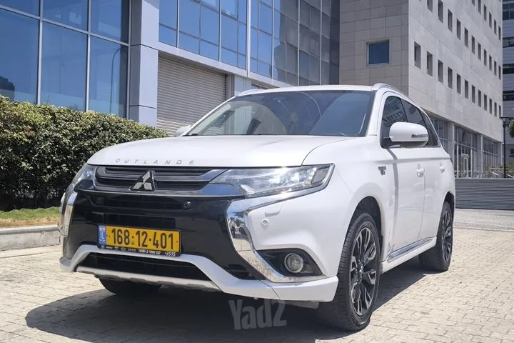 מיצובישי OUTLANDER PHEV 2018 - תמונה 2 מתוך מודעת מכירה של הרכב הזה