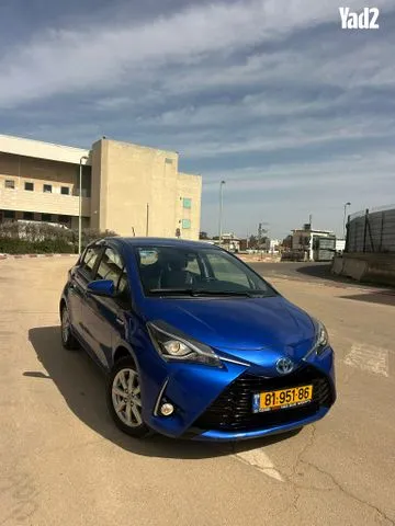 טויוטה YARIS HYBRID 2017 - תמונה 2 מתוך מודעת מכירה של הרכב הזה