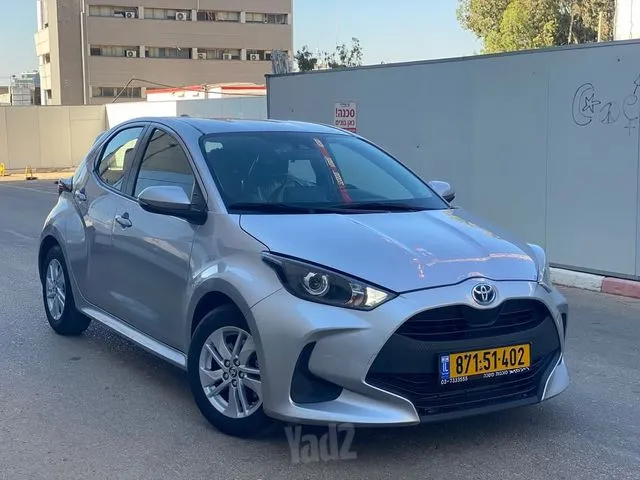 טויוטה YARIS HYBRID 2022 - תמונה 1 מתוך מודעת מכירה של הרכב הזה