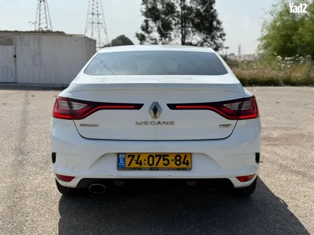 רנו GRAND COUPE 2017 - תמונה 3 מתוך מודעת מכירה של הרכב הזה