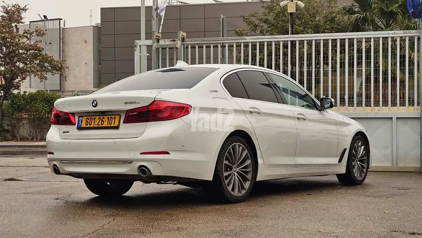 ב מ וו 530E IPERFORMAN 2019 - תמונה 3 מתוך מודעת מכירה של הרכב הזה