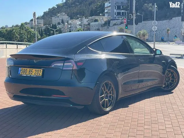 טסלה MODEL 3 2021 - תמונה 3 מתוך מודעת מכירה של הרכב הזה
