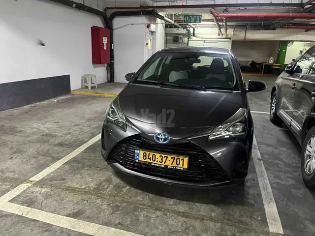 טויוטה YARIS HYBRID 2019 - תמונה 2 מתוך מודעת מכירה של הרכב הזה