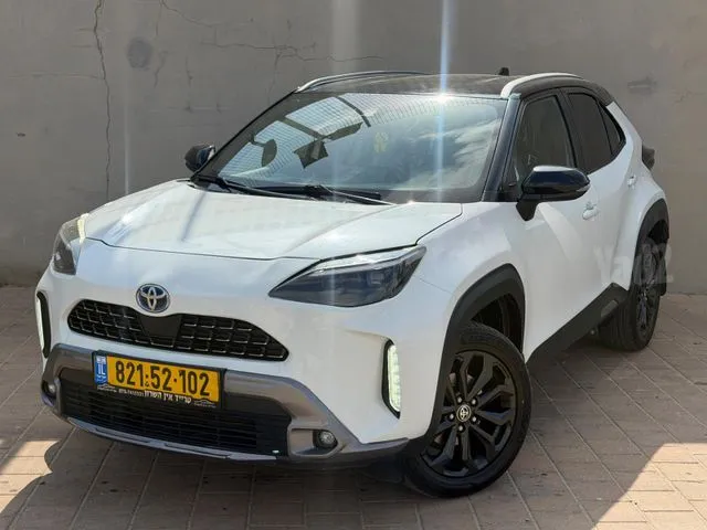 טויוטה YARIS CROSS HSD 2022 - תמונה 1 מתוך מודעת מכירה של הרכב הזה