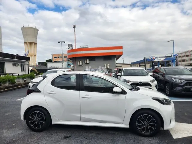 טויוטה YARIS HYBRID 2022 - תמונה 2 מתוך מודעת מכירה של הרכב הזה