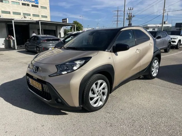 טויוטה AYGO X 2023 - תמונה 6 מתוך מודעת מכירה של הרכב הזה