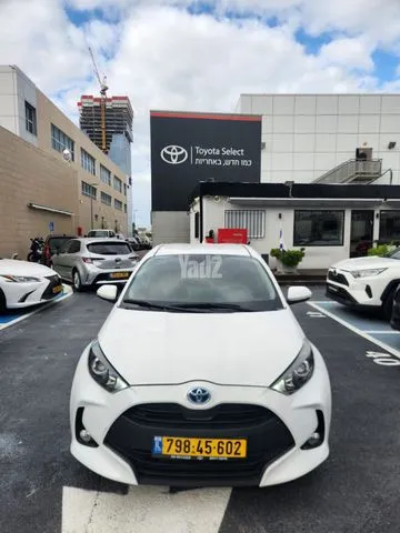 טויוטה YARIS HYBRID 2022 - תמונה 1 מתוך מודעת מכירה של הרכב הזה