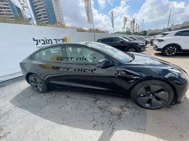 טסלה MODEL 3 2021 - תמונה 2 מתוך מודעת מכירה של הרכב הזה