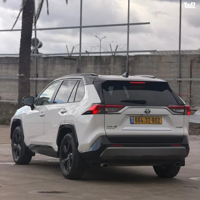 טויוטה RAV 4 HYBRID 2021 - תמונה 2 מתוך מודעת מכירה של הרכב הזה