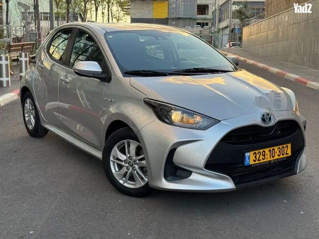טויוטה YARIS HYBRID 2020 - תמונה 2 מתוך מודעת מכירה של הרכב הזה