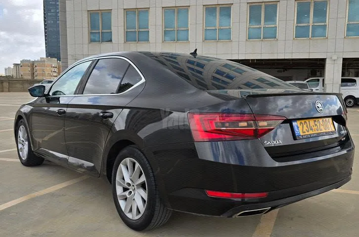 סקודה NEW SUPERB 2017 - תמונה 6 מתוך מודעת מכירה של הרכב הזה