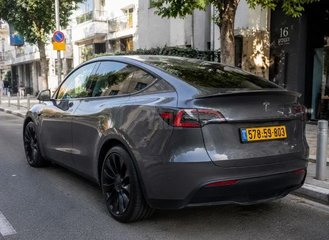 טסלה MODEL Y 2023 - תמונה 4 מתוך מודעת מכירה של הרכב הזה