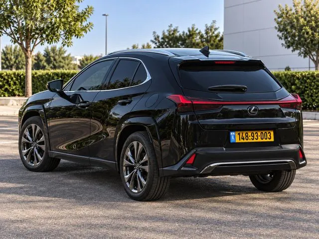 לקסוס LEXUS UX250H 2022 - תמונה 2 מתוך מודעת מכירה של הרכב הזה