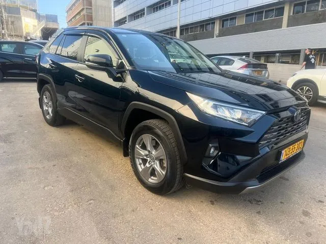 טויוטה RAV 4 HYBRID 2022 - תמונה 2 מתוך מודעת מכירה של הרכב הזה