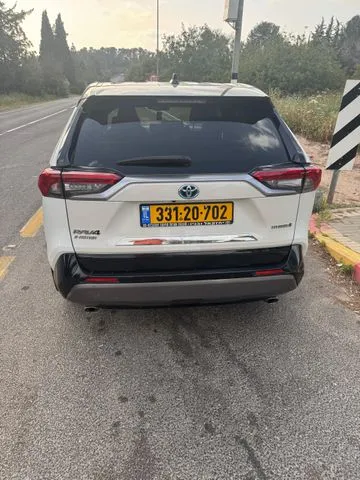 טויוטה RAV 4 HYBRID 2021 - תמונה 5 מתוך מודעת מכירה של הרכב הזה
