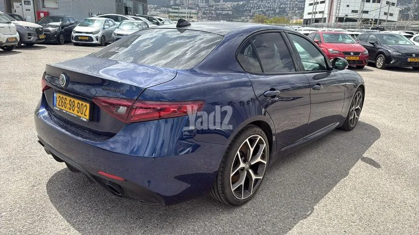 אלפא רומיאו GIULIA 2021 - תמונה 3 מתוך מודעת מכירה של הרכב הזה
