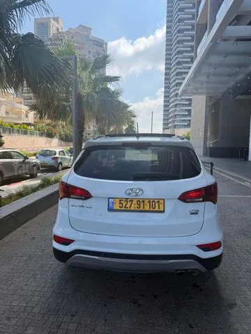 יונדאי SANTA FE 2018 - תמונה 2 מתוך מודעת מכירה של הרכב הזה