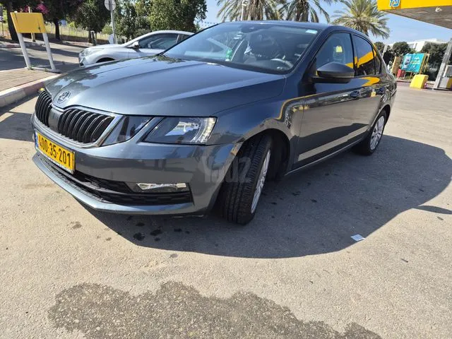 סקודה OCTAVIA 2018 - תמונה 3 מתוך מודעת מכירה של הרכב הזה