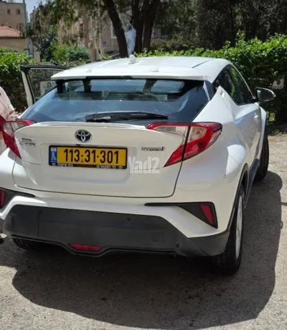 טויוטה C-HR HYBRID 2017 - תמונה 2 מתוך מודעת מכירה של הרכב הזה