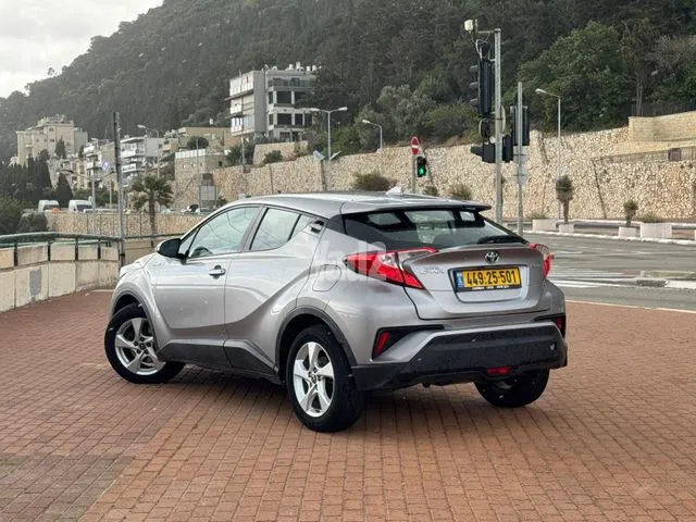 טויוטה C-HR HYBRID 2018 - תמונה 3 מתוך מודעת מכירה של הרכב הזה