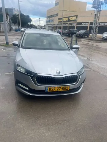 סקודה OCTAVIA 2022 - תמונה 2 מתוך מודעת מכירה של הרכב הזה