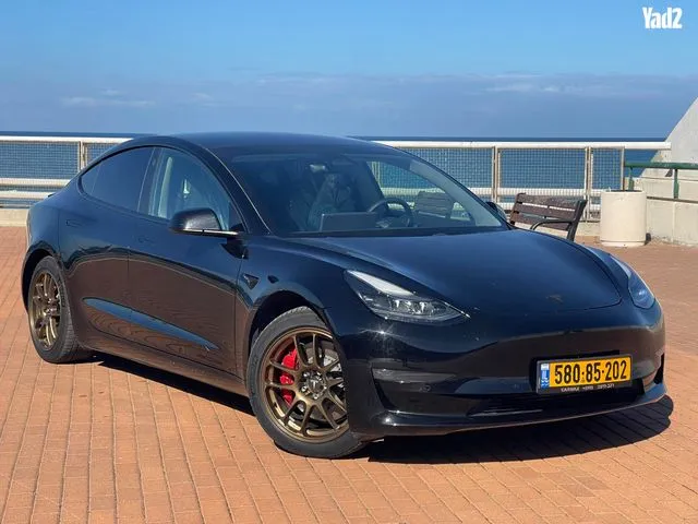 טסלה MODEL 3 2021 - תמונה 2 מתוך מודעת מכירה של הרכב הזה