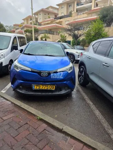 טויוטה C-HR HYBRID 2017 - תמונה 3 מתוך מודעת מכירה של הרכב הזה