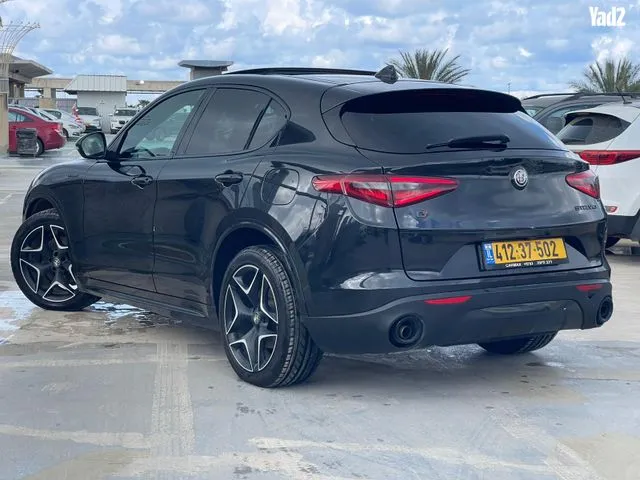 אלפא רומיאו STELVIO 2021 - תמונה 3 מתוך מודעת מכירה של הרכב הזה